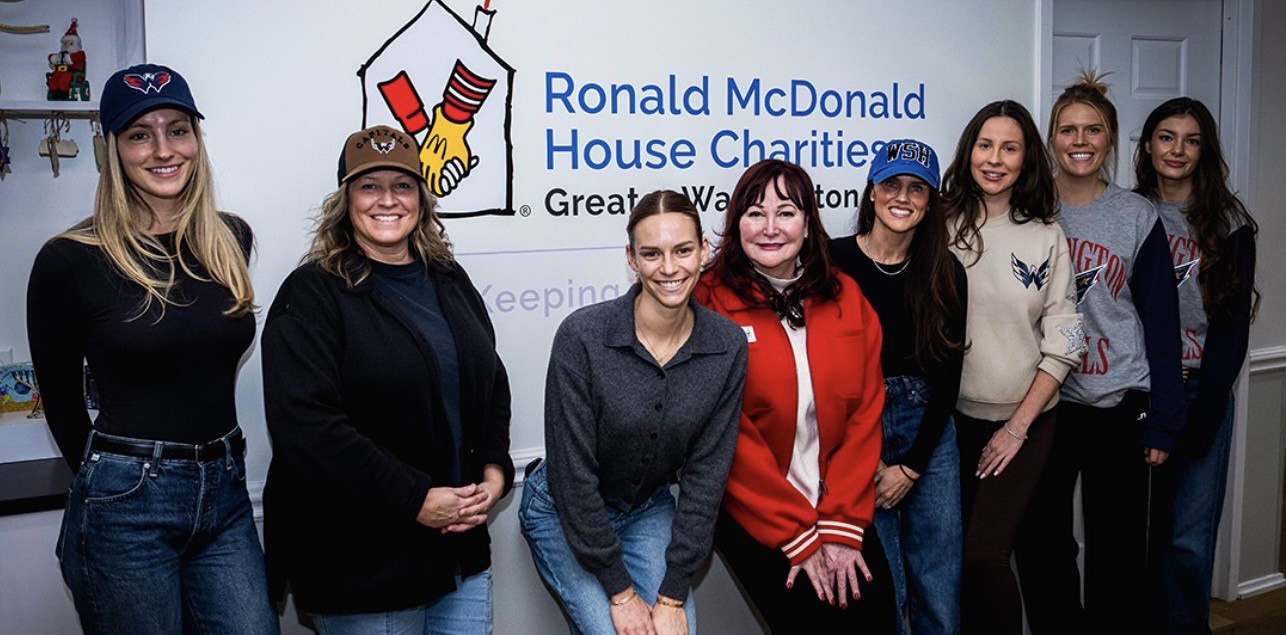 RMH NoVa House Caps Wives 15DEC2504IMG 5710 crop